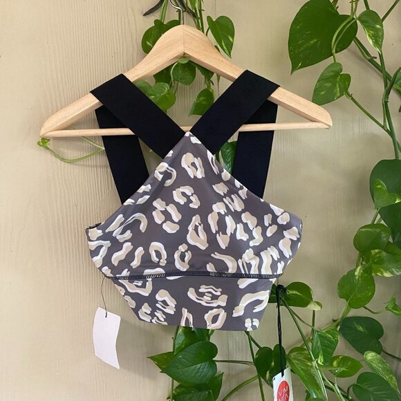 VIMMIA PRINTED HALTER BRA-LEOPARD POP - Picture 2 of 5